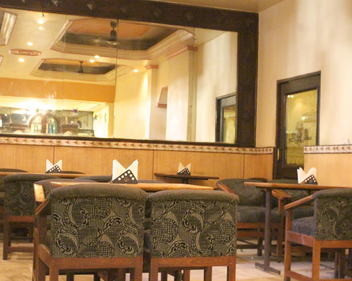 Hotel Goyal Jaipur Ngoại thất bức ảnh